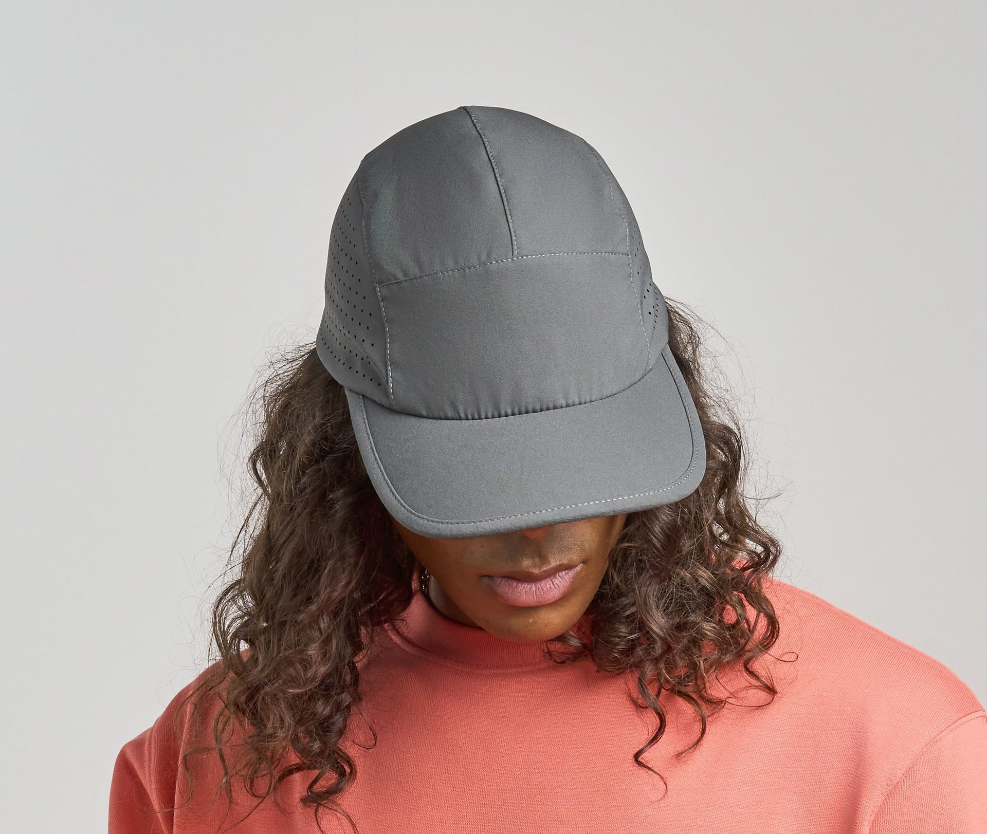 Casquette 5 pans ventilée