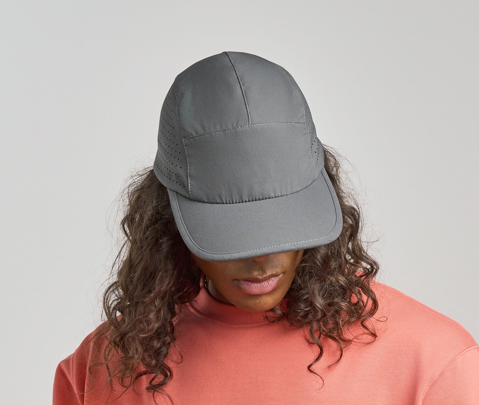 Casquette 5 pans ventilée