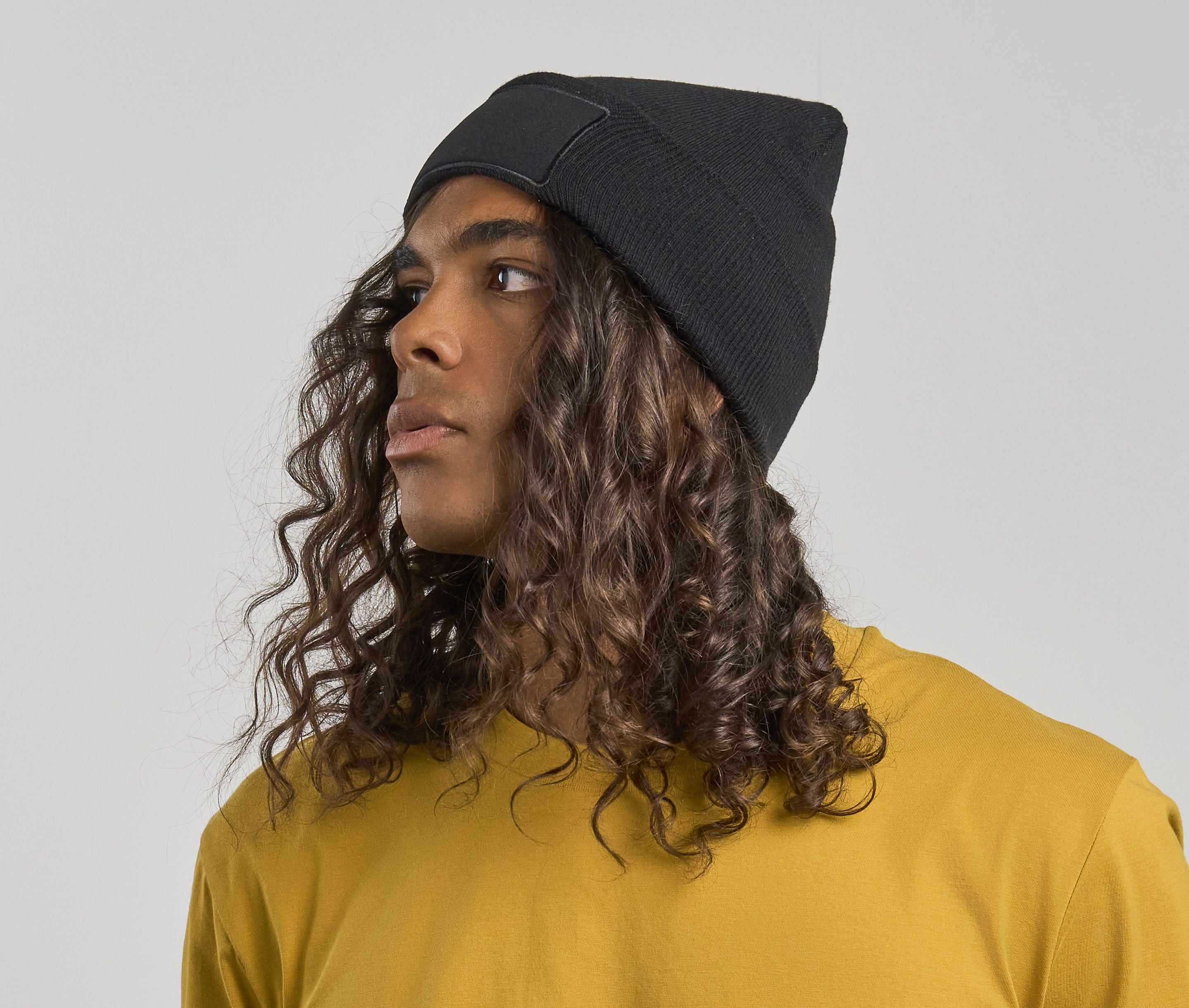 Bonnet avec empiècement pour marquage