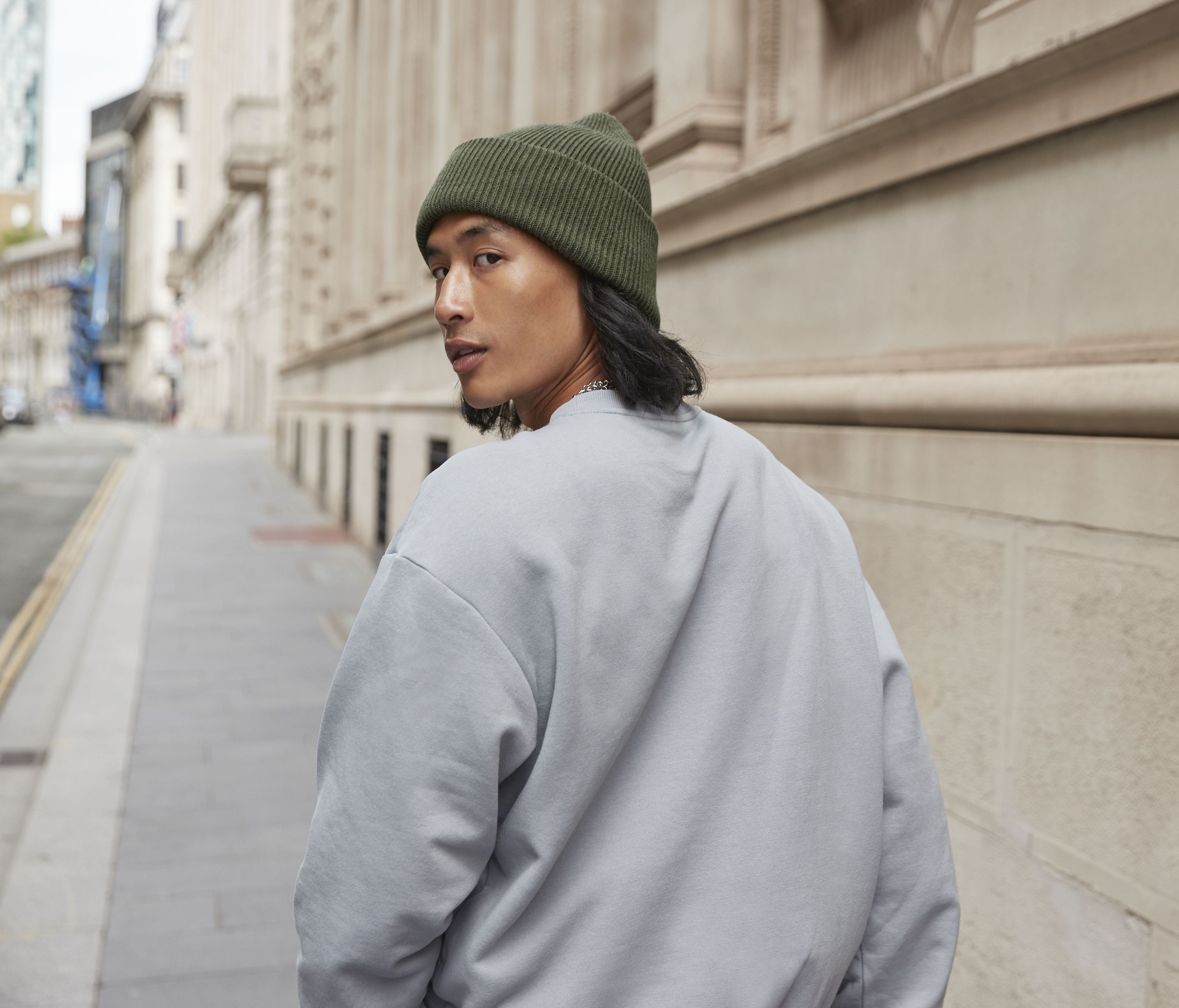 Bonnet avec large revers