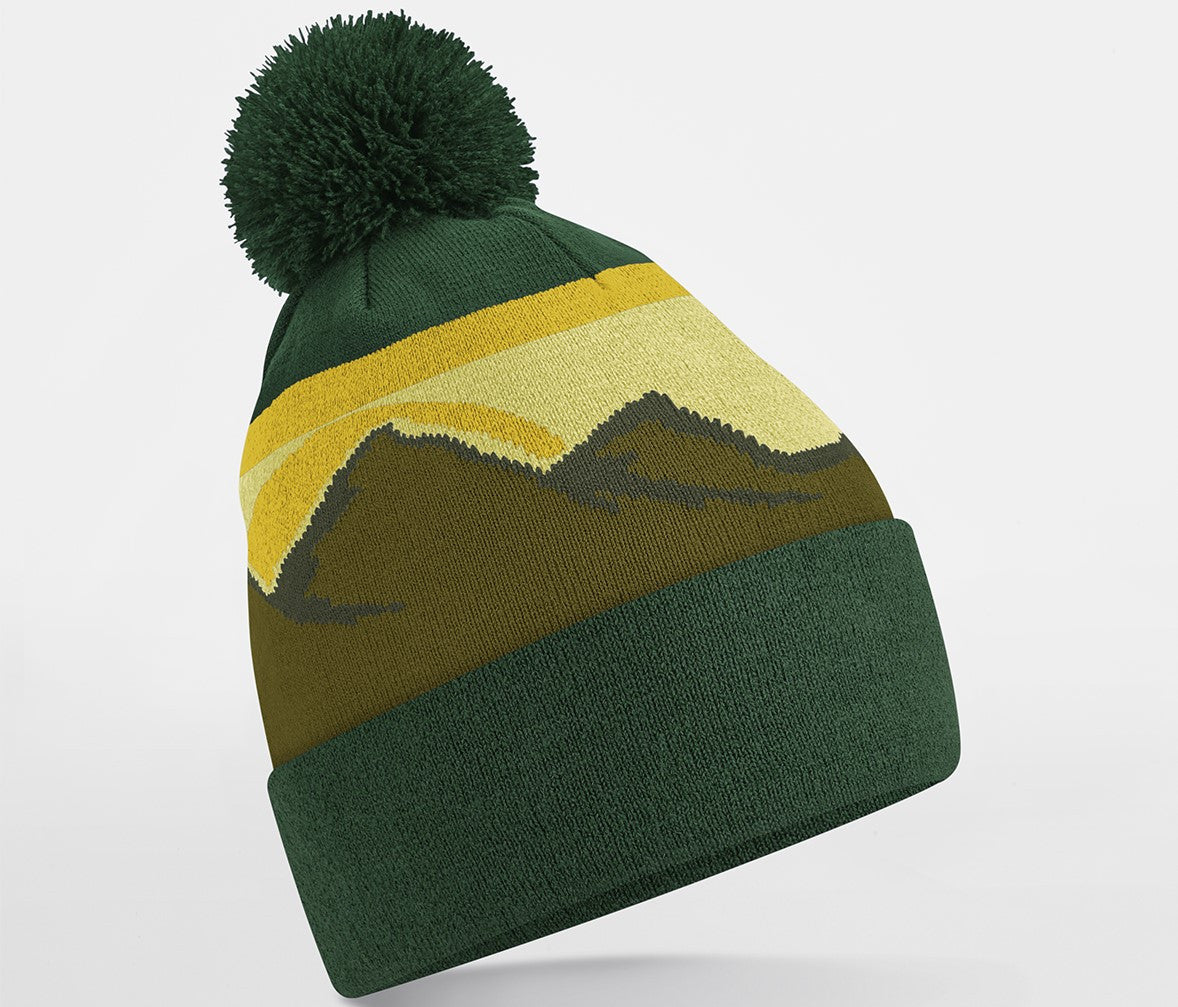Bonnet Avec Pompon Mountain Peaks - Alpine Peaks