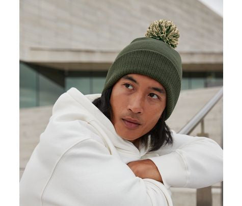 Bonnet avec pompon