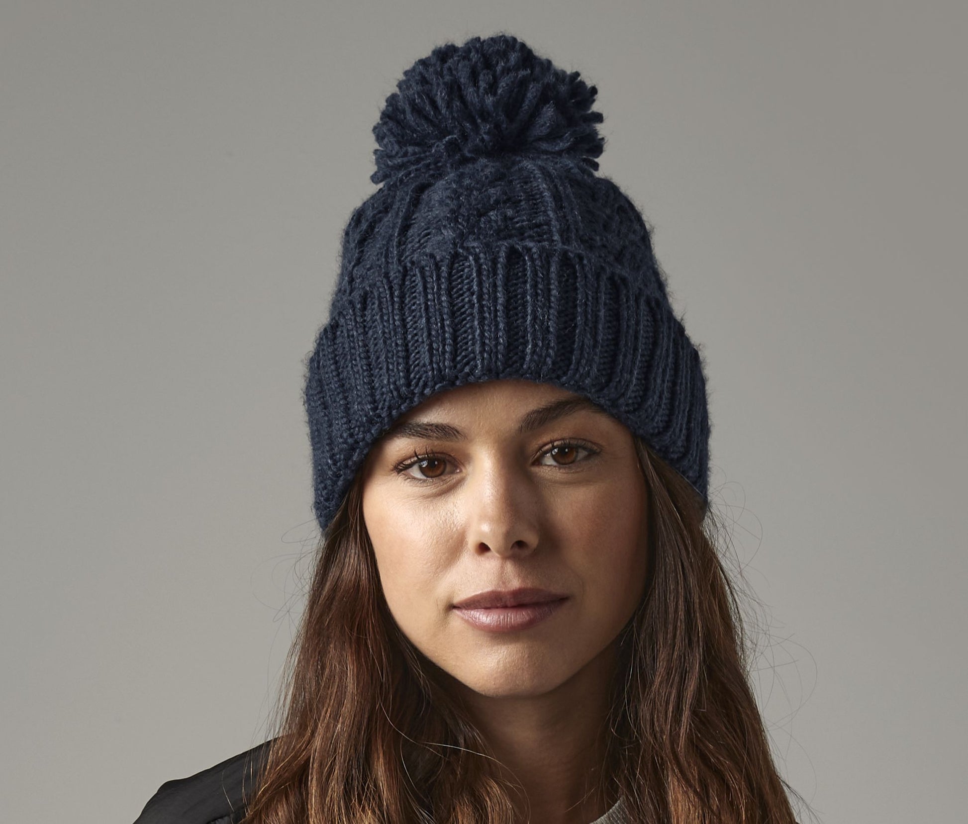 Bonnet en maille torsadée