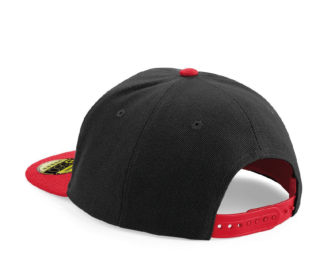 Casquette Style Rappeur Avec Visière Contrastée - Black/classic Red