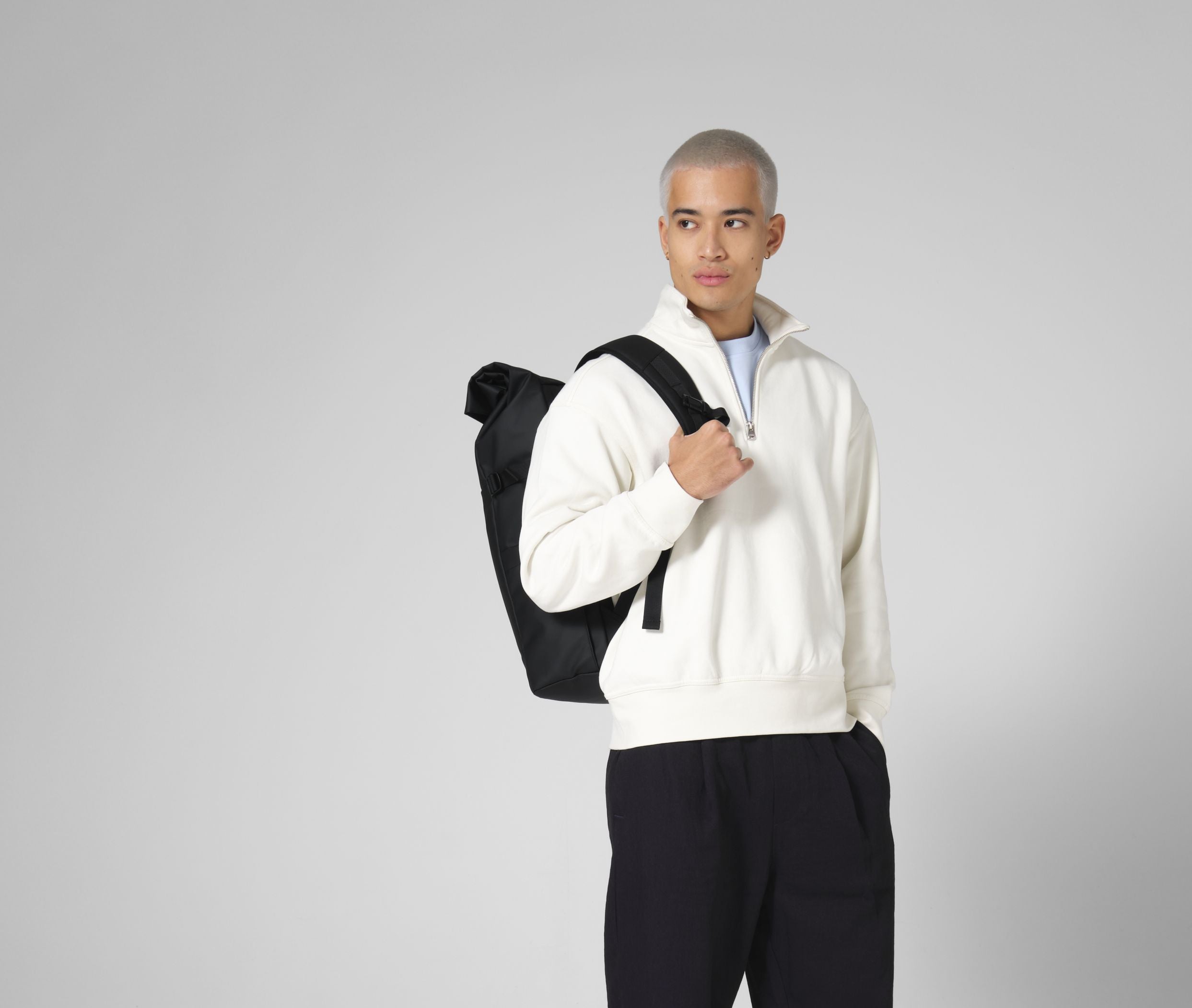 Sac à dos avec fermeture à enroulement