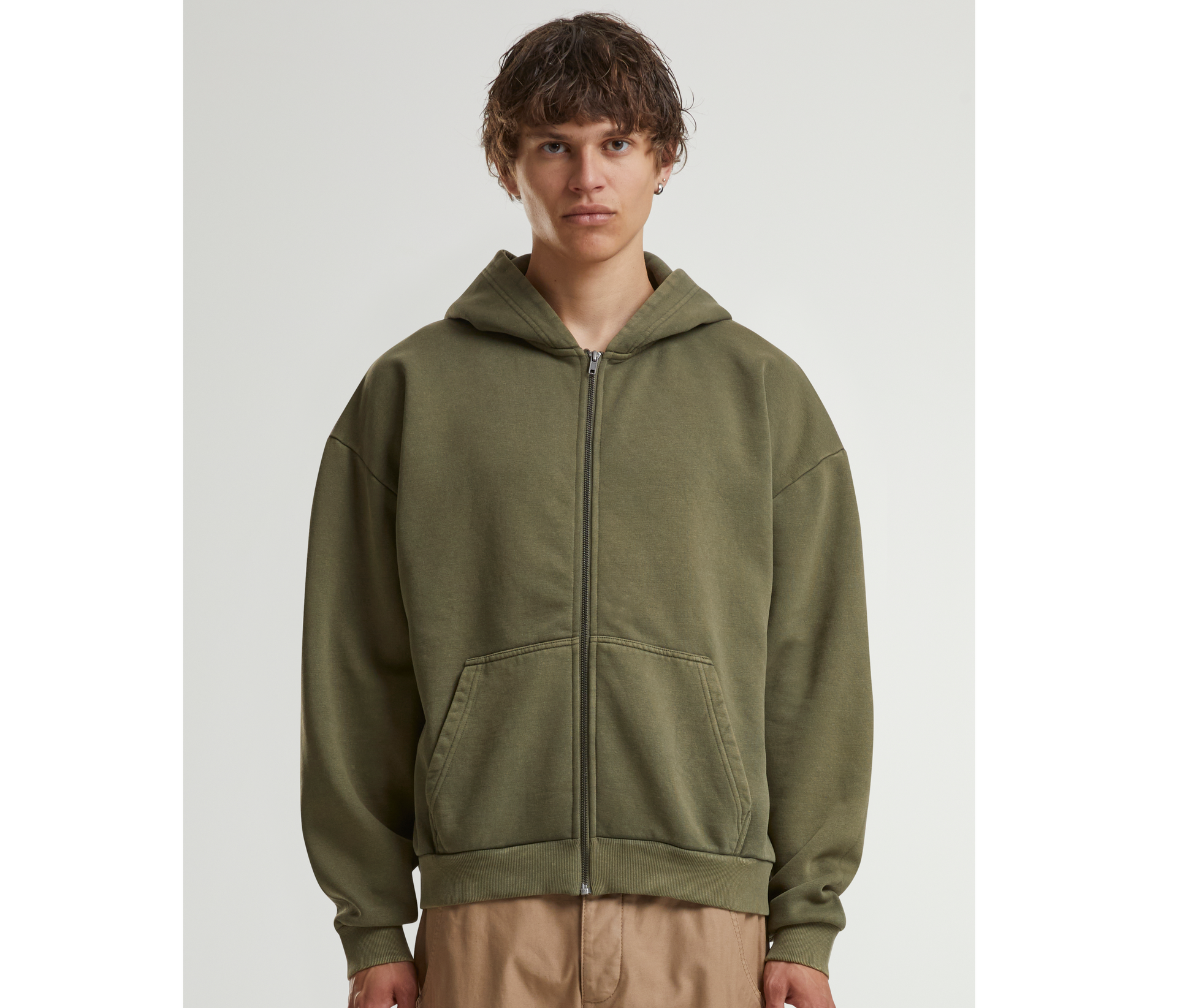 Sweat capuche zippé lourd délavé