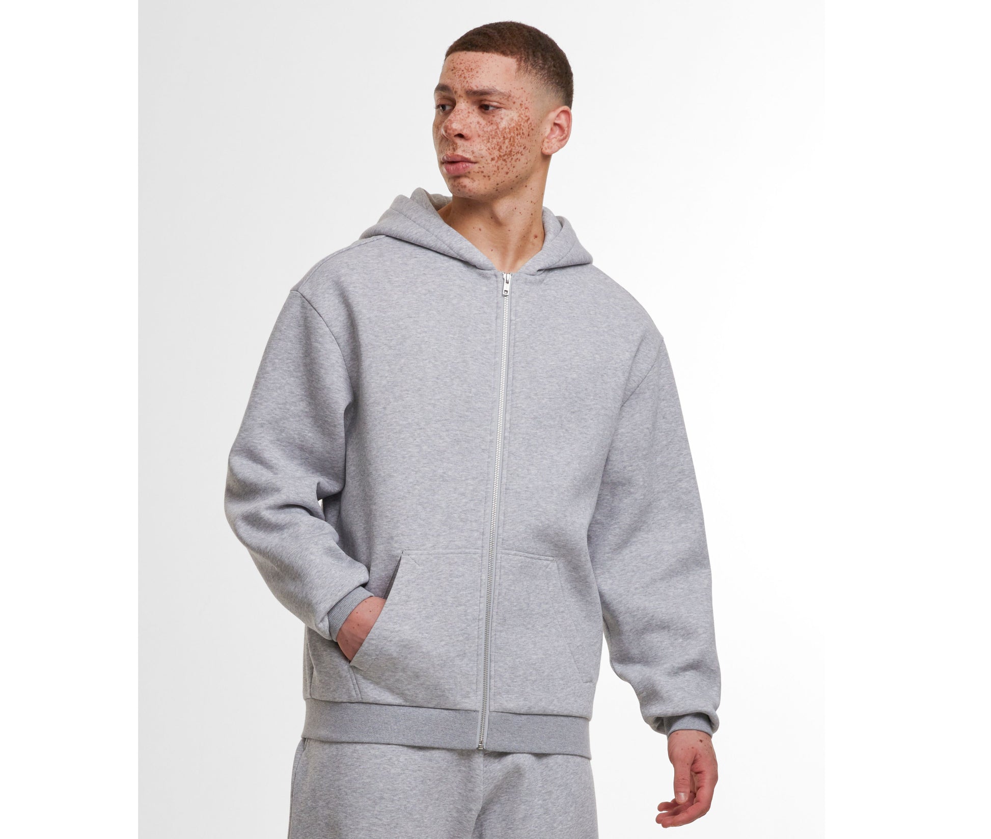 Sweat capuche zippé ample