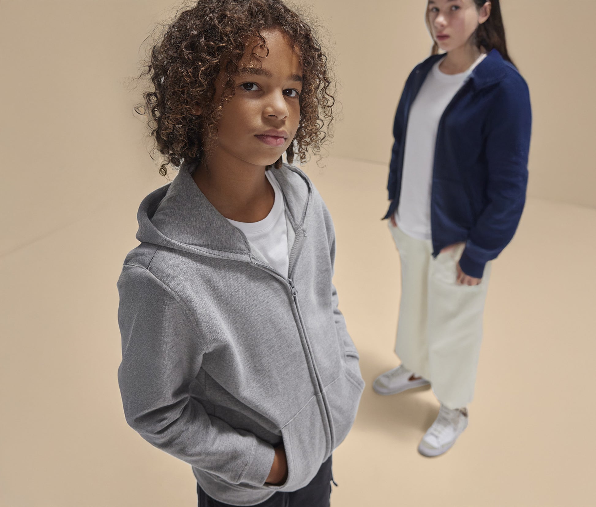 Sweat zippé à capuche unisexe