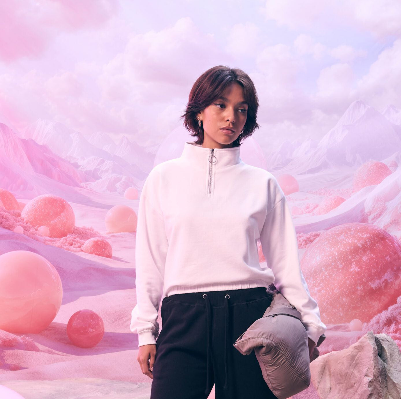 Sweat court col zippé femme