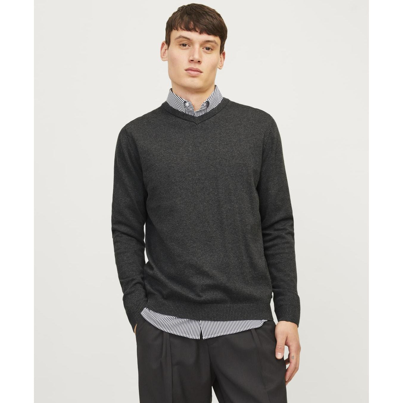 Pull col V homme