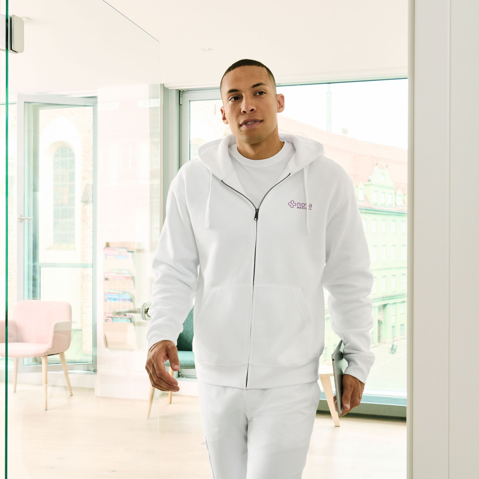 Sweat zippé homme capuche