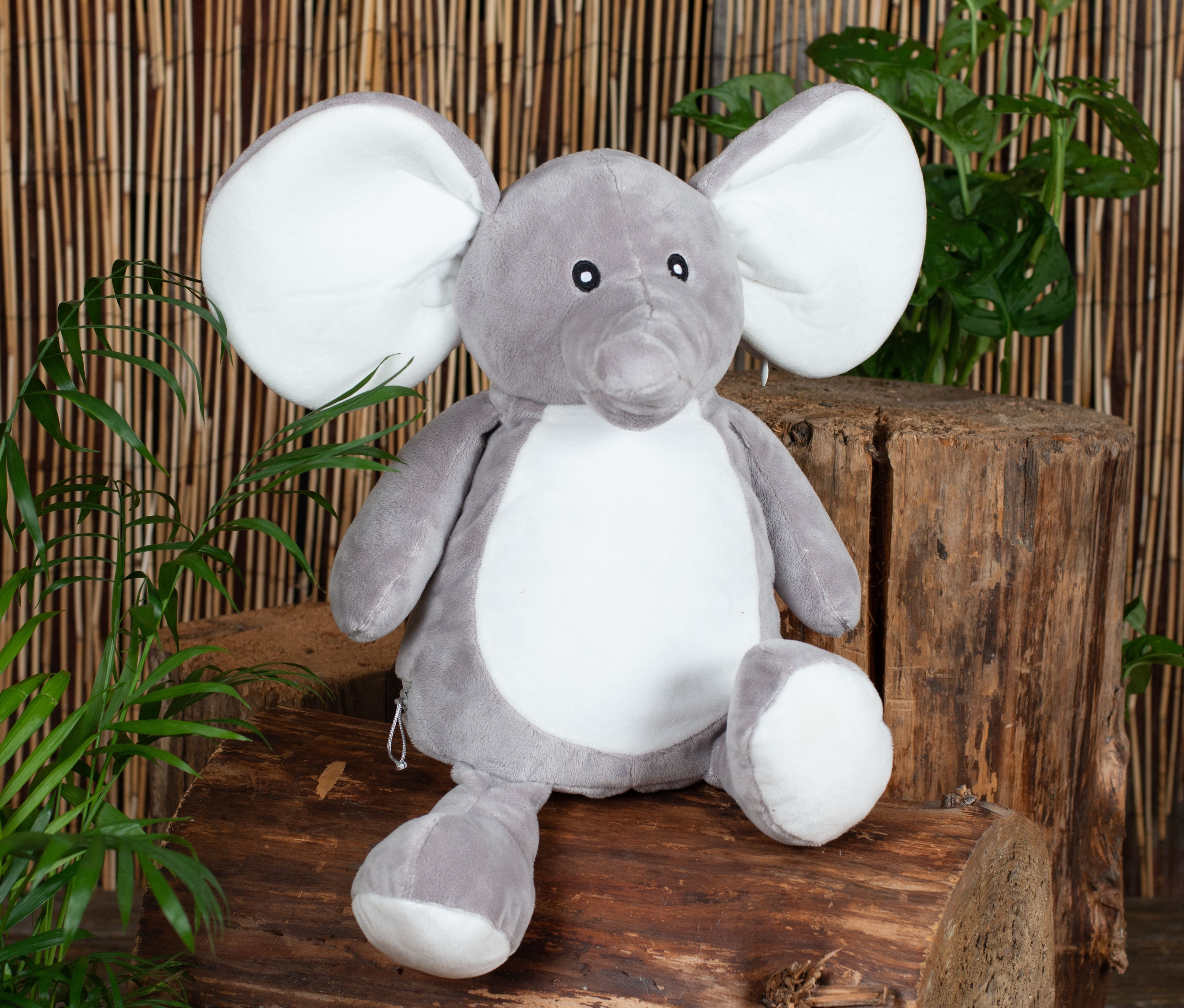Éléphant en peluche