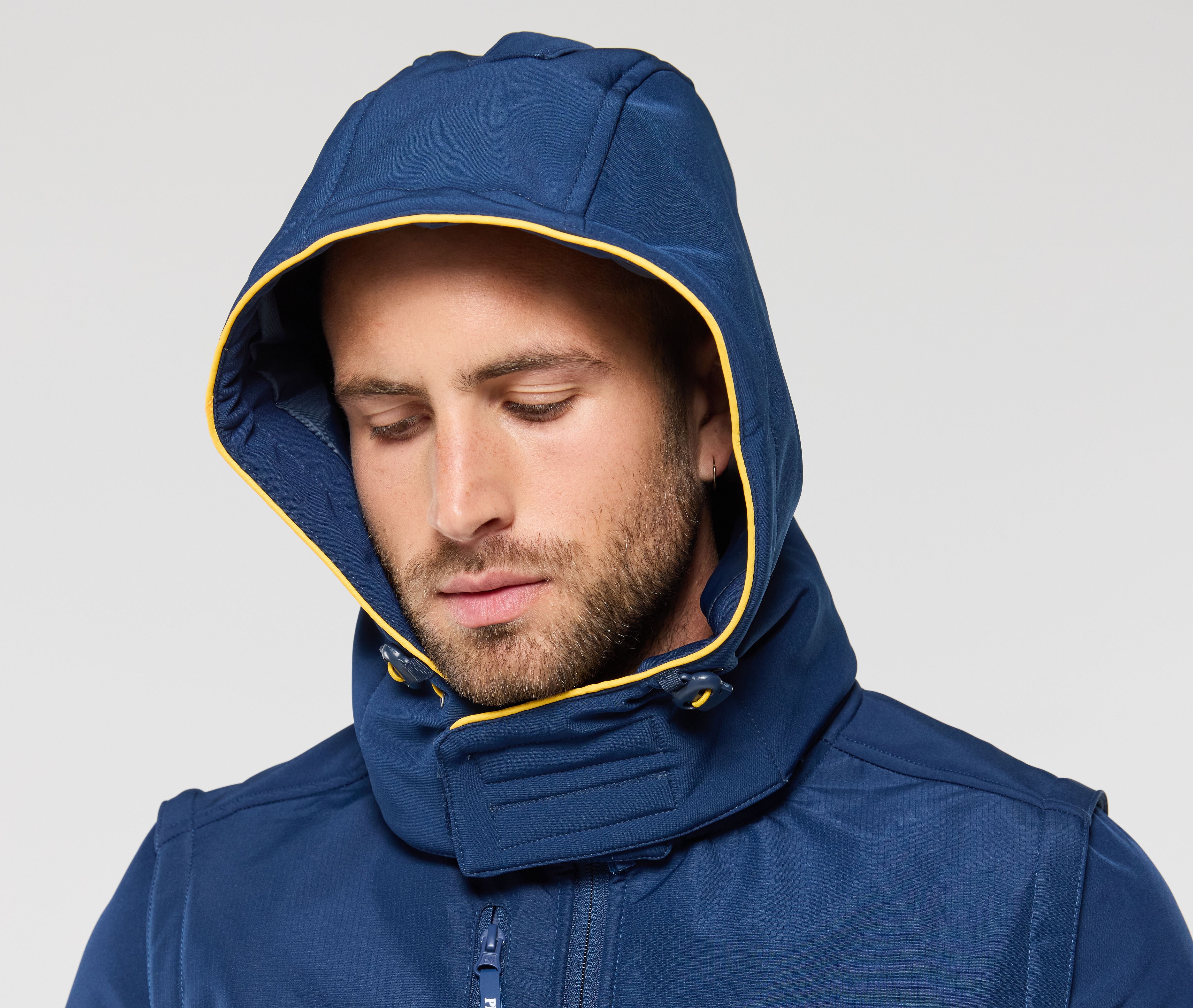 Capuche en Softshell avec biais contrasté