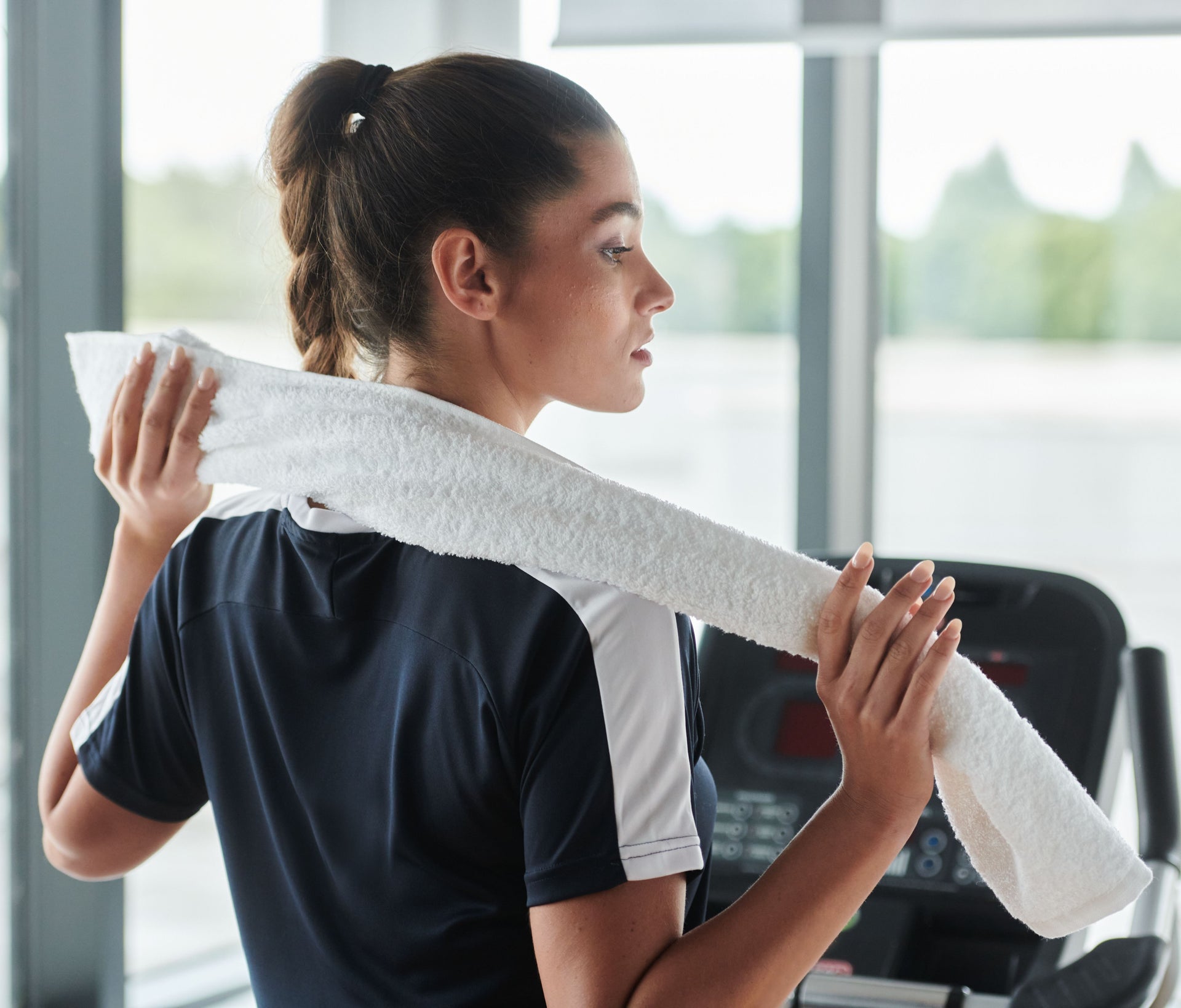 Serviette de sport avec poche