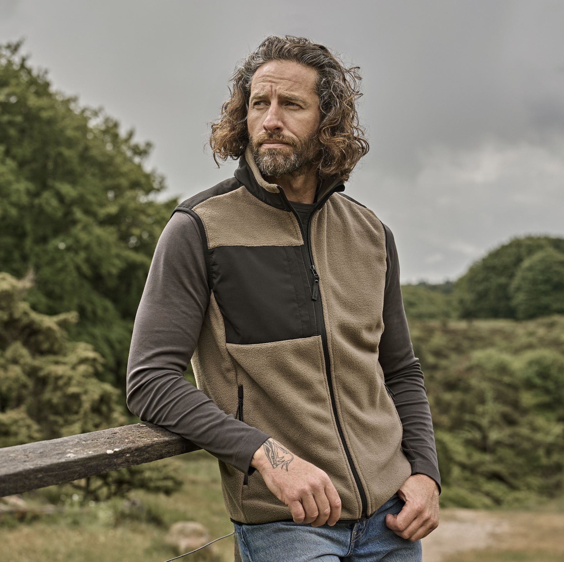 Bodywarmer épais avec empiècements renforcés