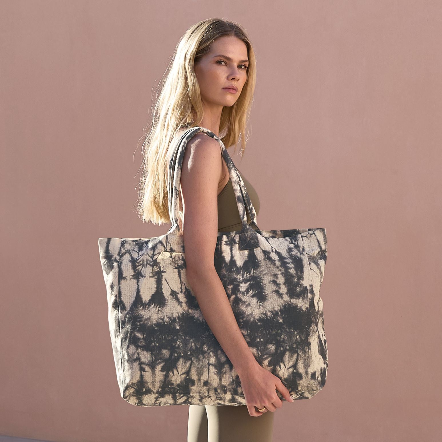 Sac shopping en toile tie-dye